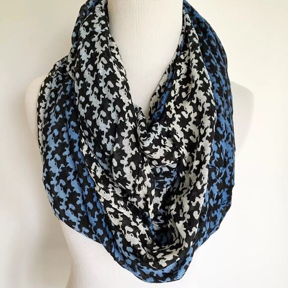 Disney Parks Elegant Black and Blue Mickey Mouse Infinity Scarf EUC - Picture 1 of 5
